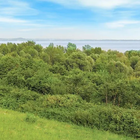 Three-bedroom Holiday In Balatongyörök