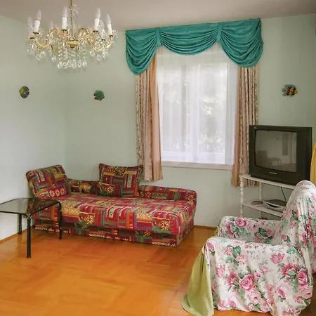 度假居 Three-bedroom Holiday In