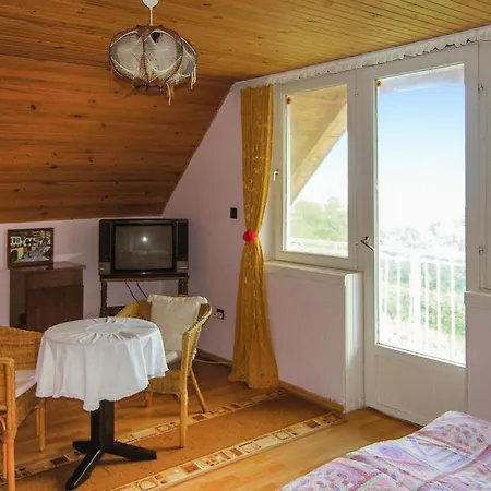 度假居 Three-bedroom Holiday In